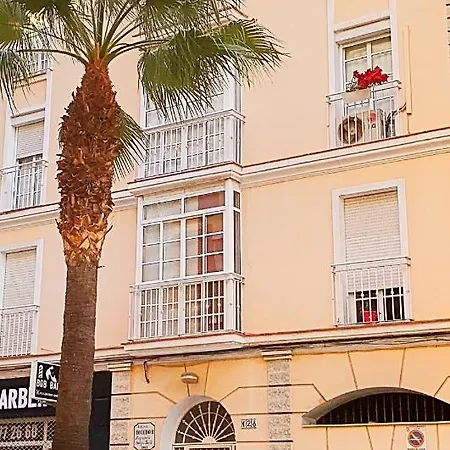 Kuros House Apartamento