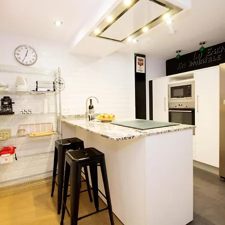 Apartment Kuros House
