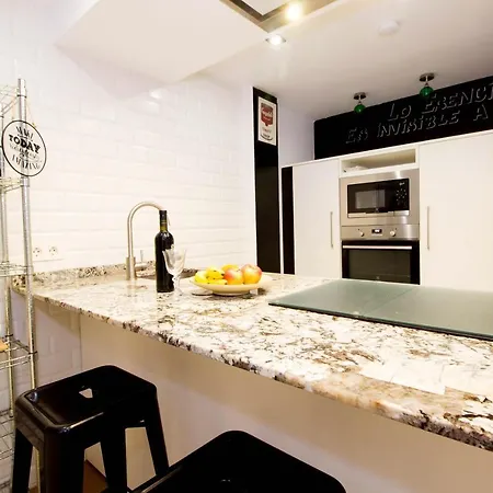 Kuros House Apartment