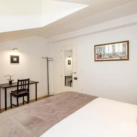 Kuros House * Malaga