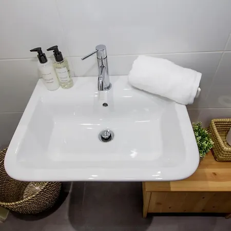Apartment Kuros House *